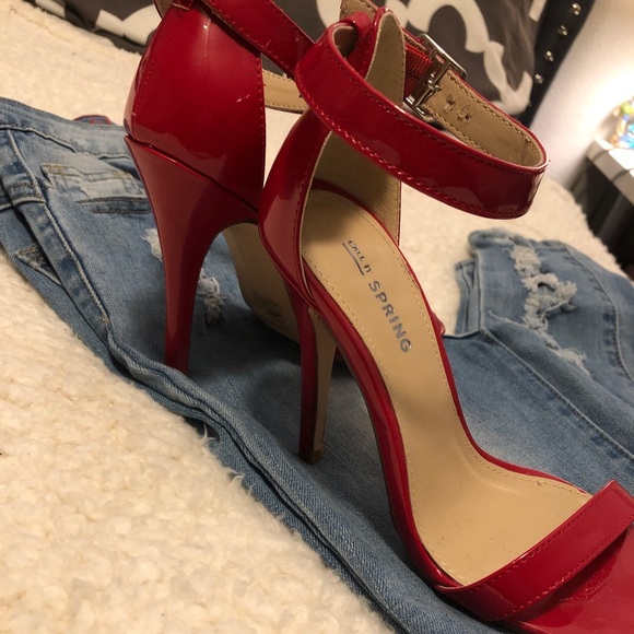 Call it spring red heels size 5 - Picture 4 of 9